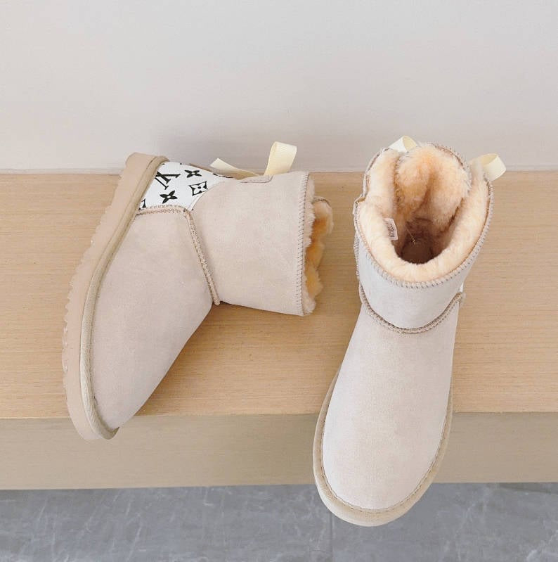 Bow Back Cozy Boot [Natural Colors]