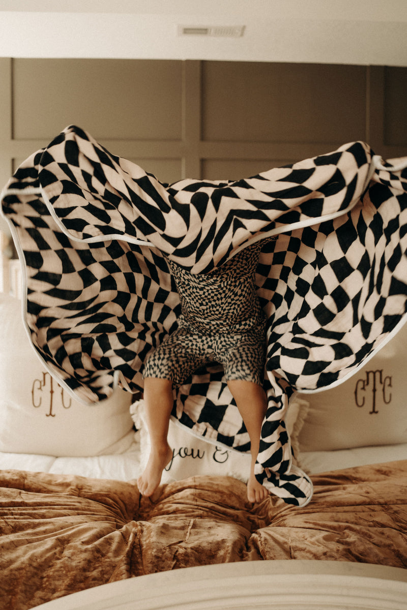 Wavy Checker Organic Muslin Quilt