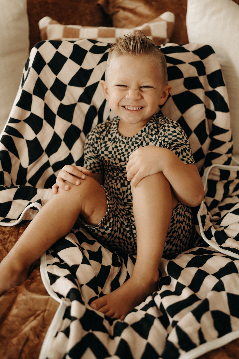 Wavy Checker Organic Muslin Quilt